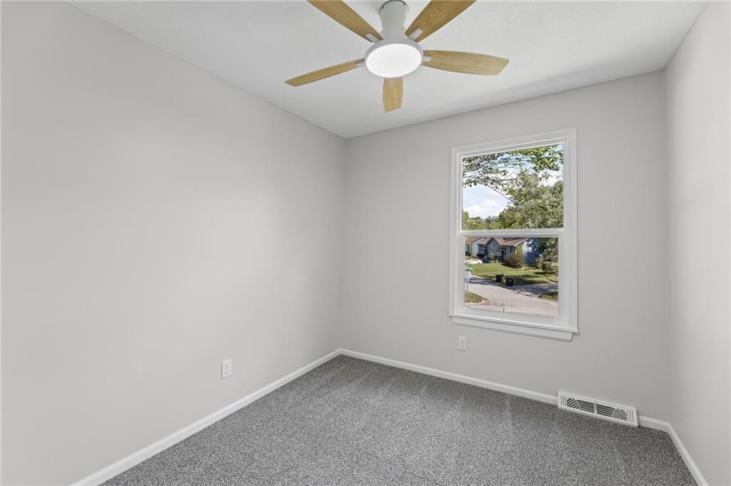 11005 Walnut Creek Drive — photo 28