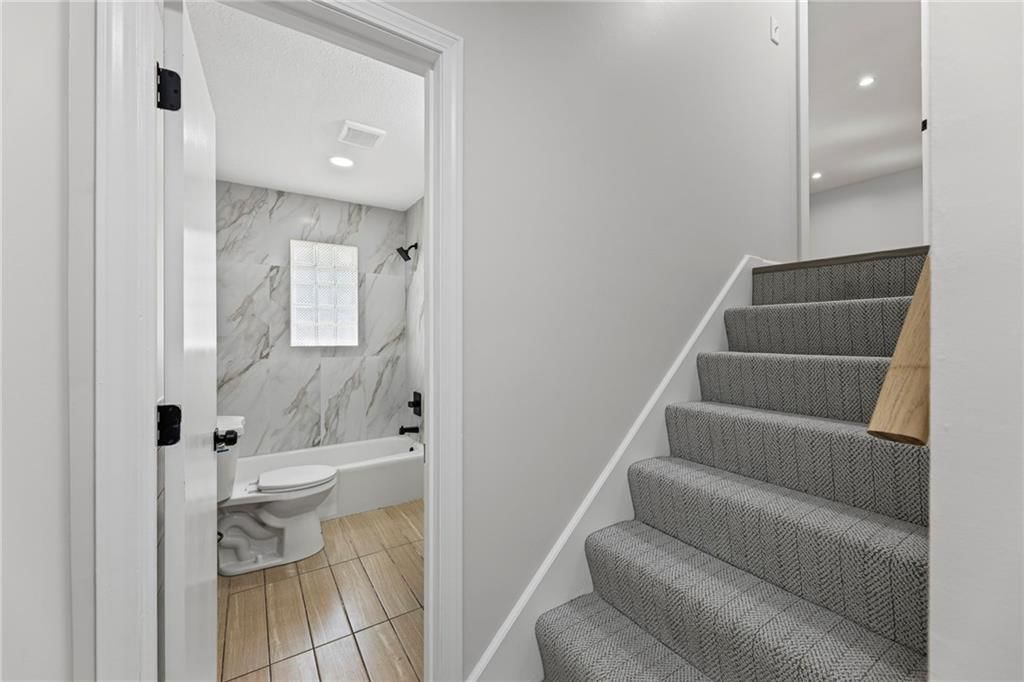 11005 Walnut Creek Drive — photo 32