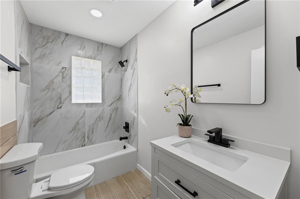 11005 Walnut Creek Drive — photo 33