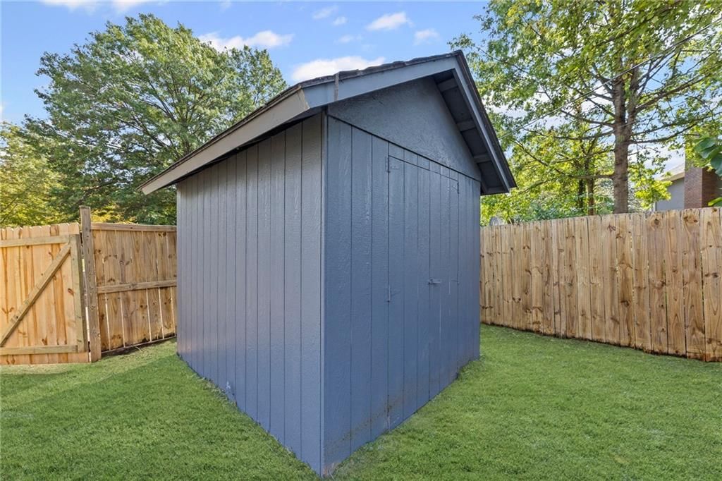 11005 Walnut Creek Drive — photo 45