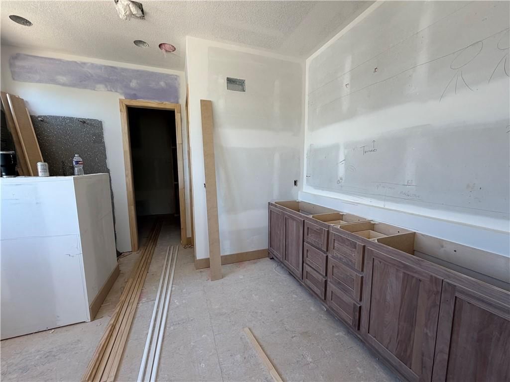 25361 W 107th Terrace — photo 8
