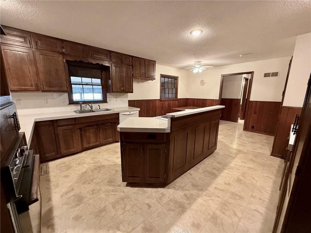 991 S Mitchell Street — photo 15