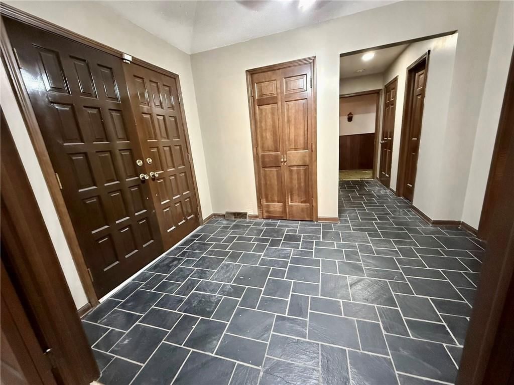 991 S Mitchell Street — photo 21