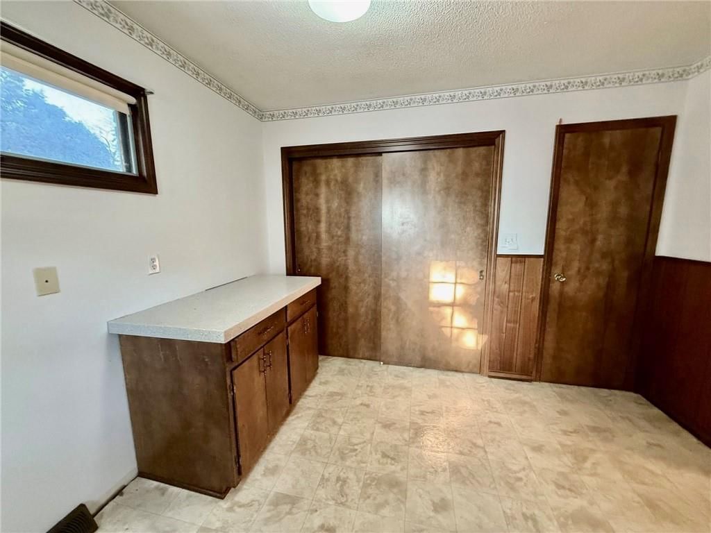 991 S Mitchell Street — photo 28