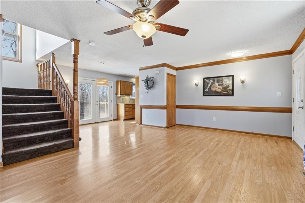 5212 Hedges Avenue — photo 10