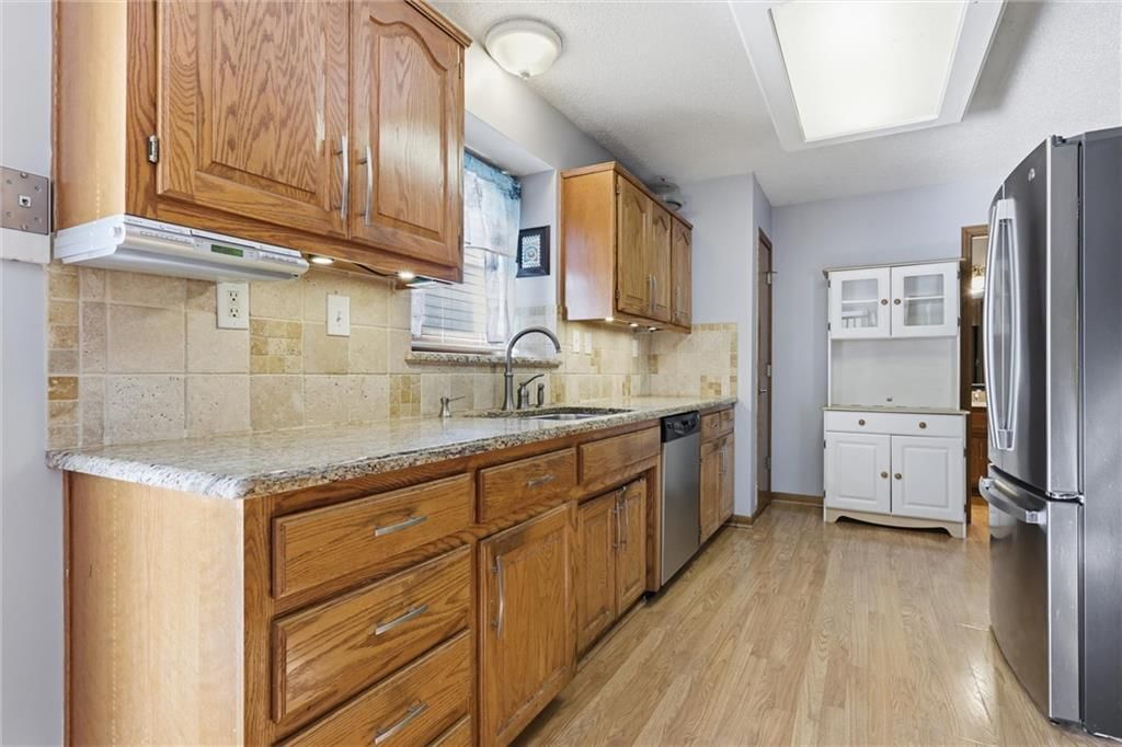 5212 Hedges Avenue — photo 13