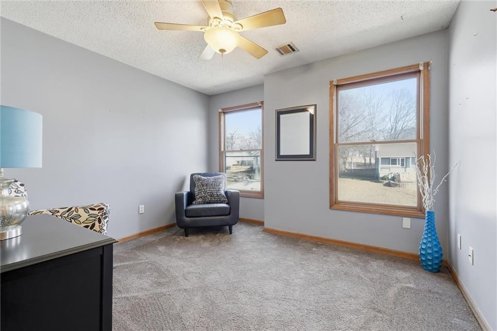 5212 Hedges Avenue — photo 26