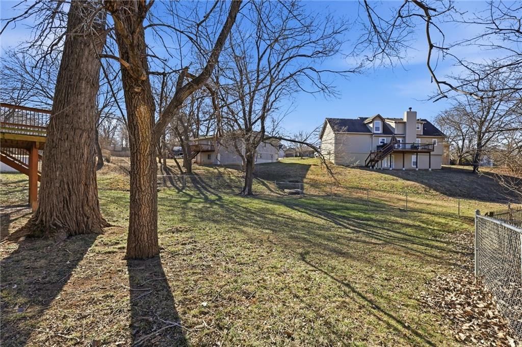 5212 Hedges Avenue — photo 41