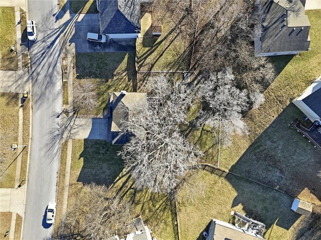 5212 Hedges Avenue — photo 44