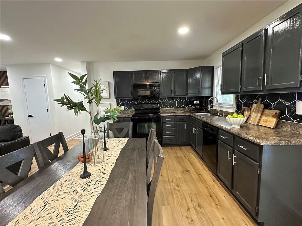 12108 E 57th Terrace — photo 9