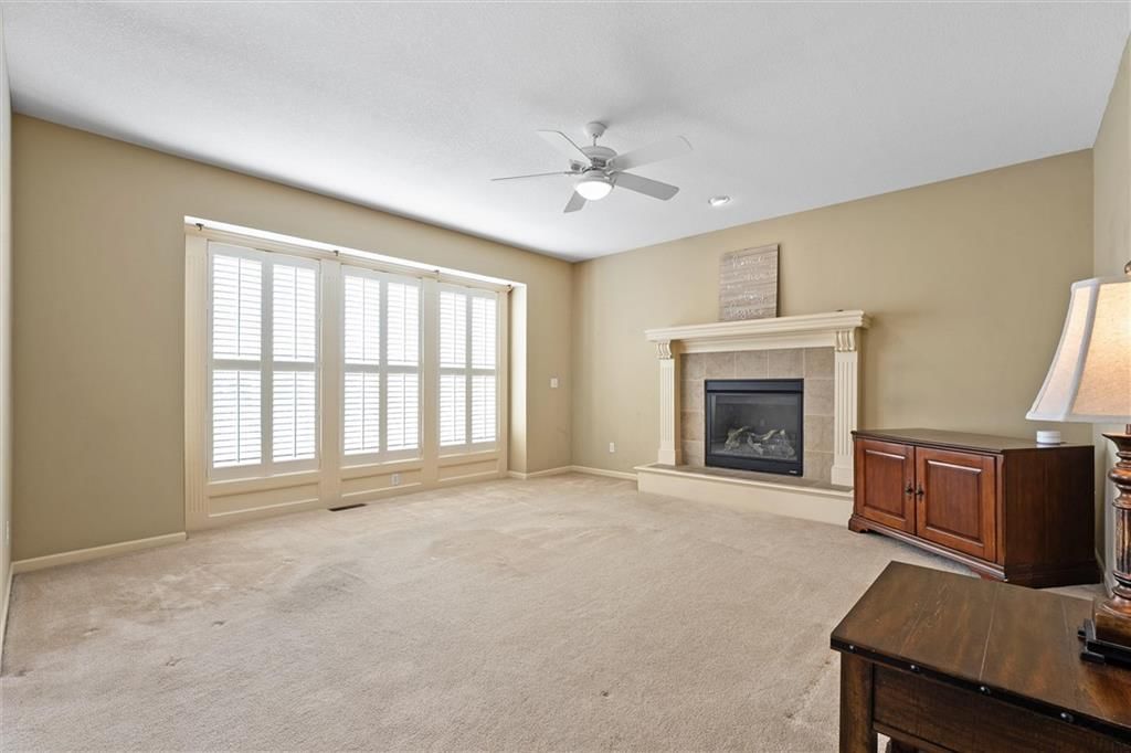 Photo 5 of 45 - 4403 Silverheel Street