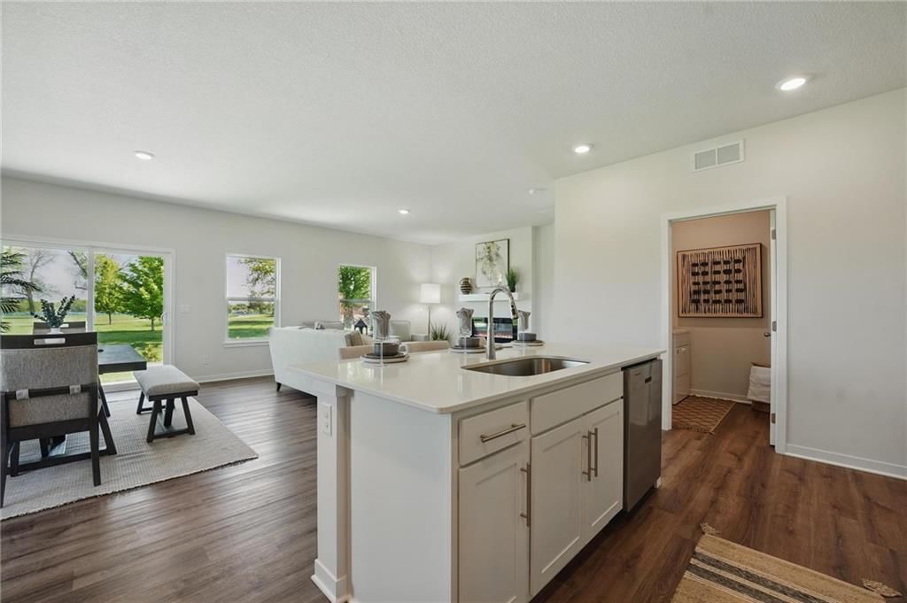801 Bentley Drive — photo 14