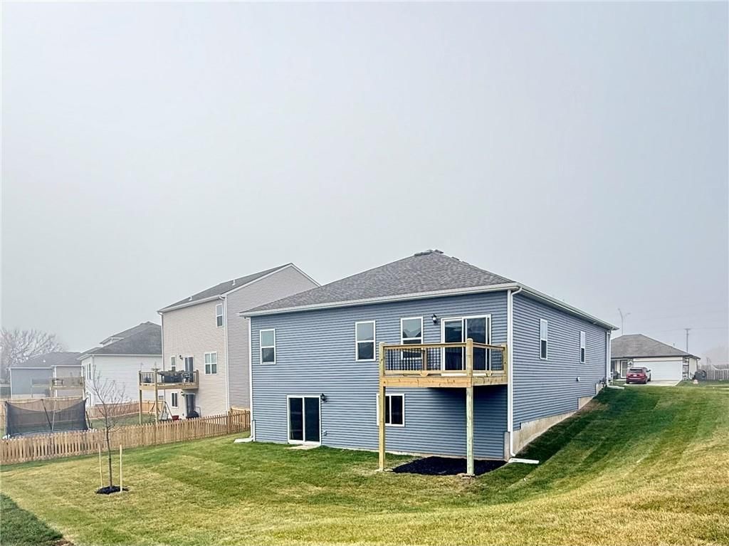 801 Bentley Drive — photo 27