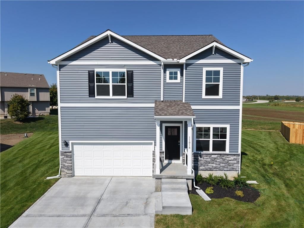 11018 E Ridge Court, Peculiar, MO