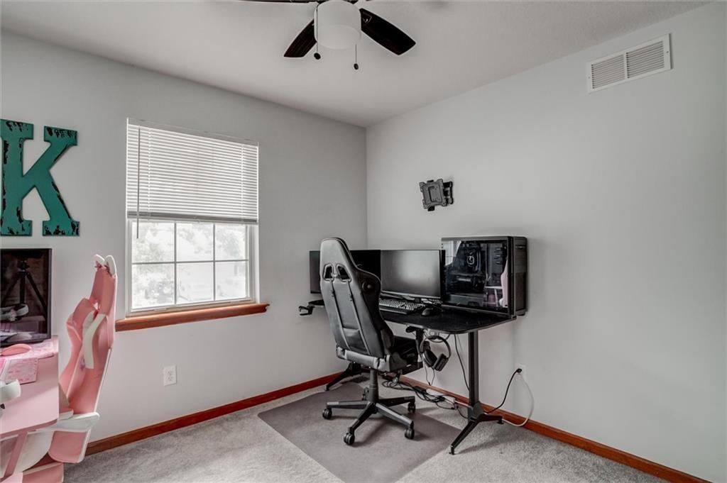 306 W Jefferson Street — photo 22