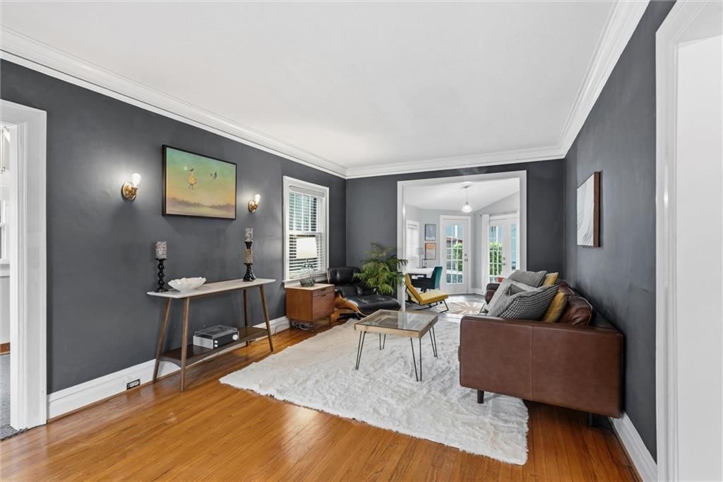 441 W 61st Terrace — photo 9