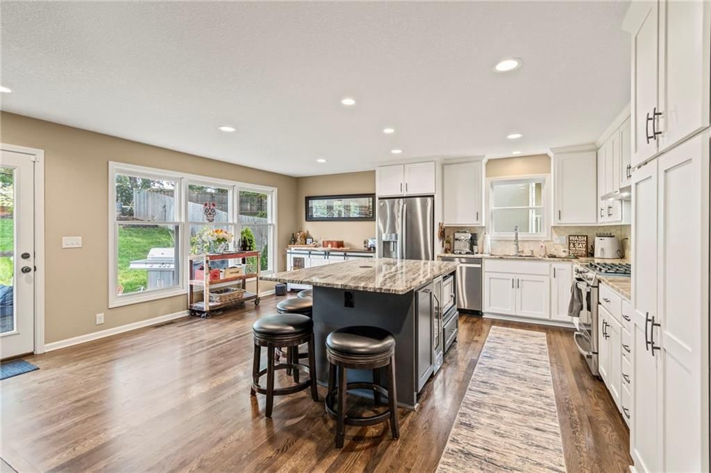 Photo 9 of 44 - 22014 W 47 Terrace