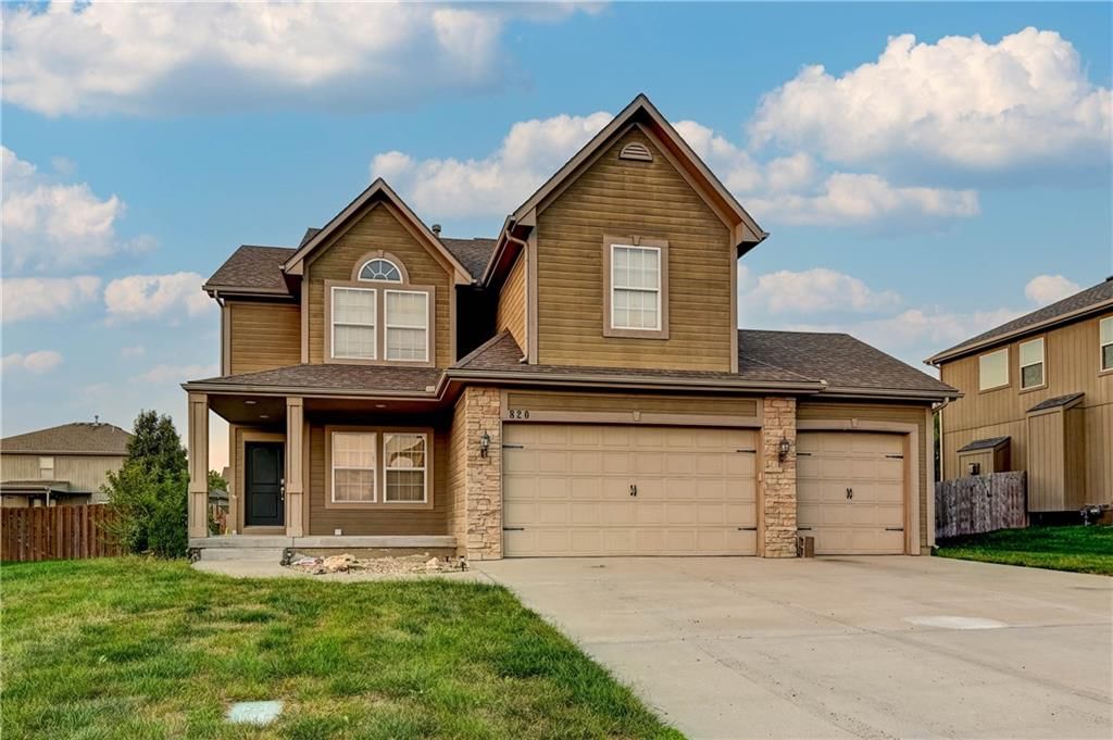 820 SW 36th Street, Lee's Summit, MO