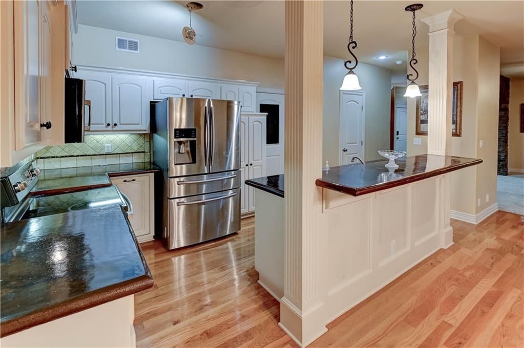 820 SW 36th Street — photo 11