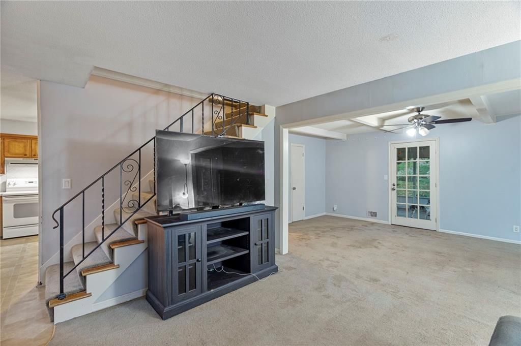 3813 Queen Ridge Drive — photo 12