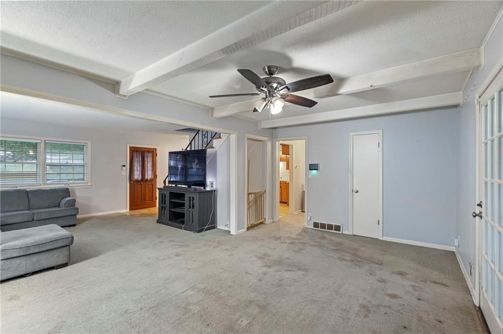 3813 Queen Ridge Drive — photo 13