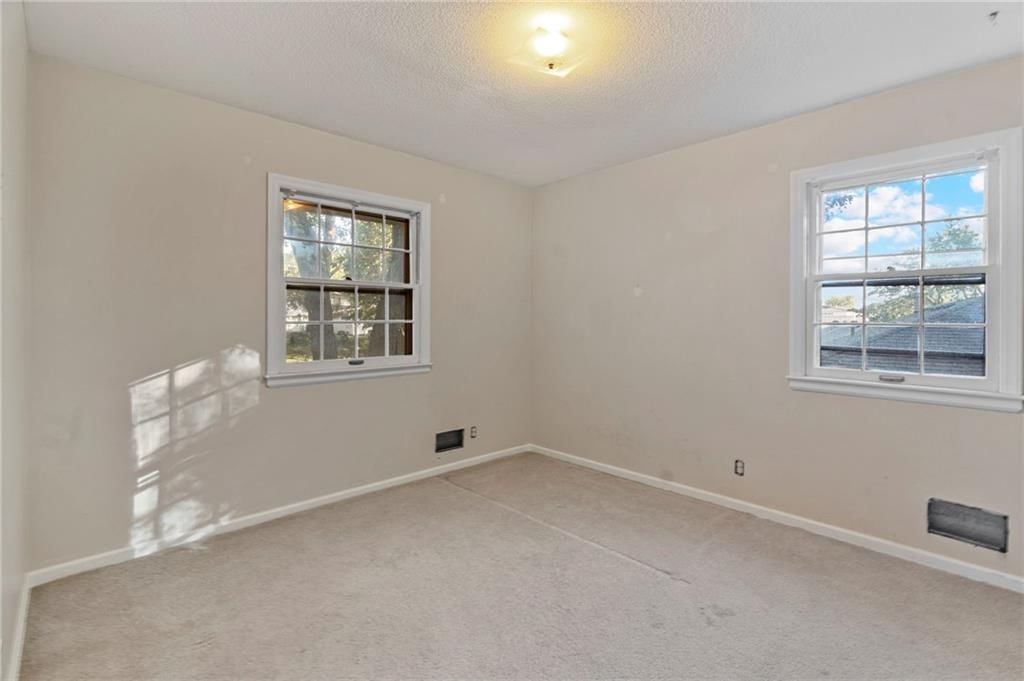 3813 Queen Ridge Drive — photo 15