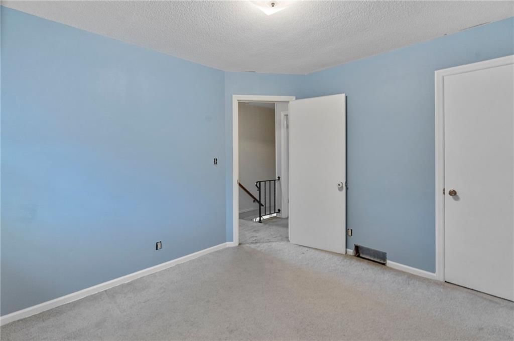 3813 Queen Ridge Drive — photo 22