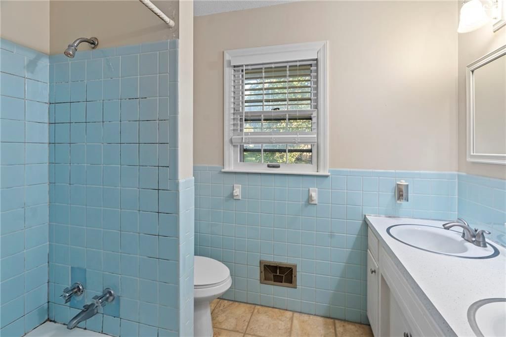 3813 Queen Ridge Drive — photo 23