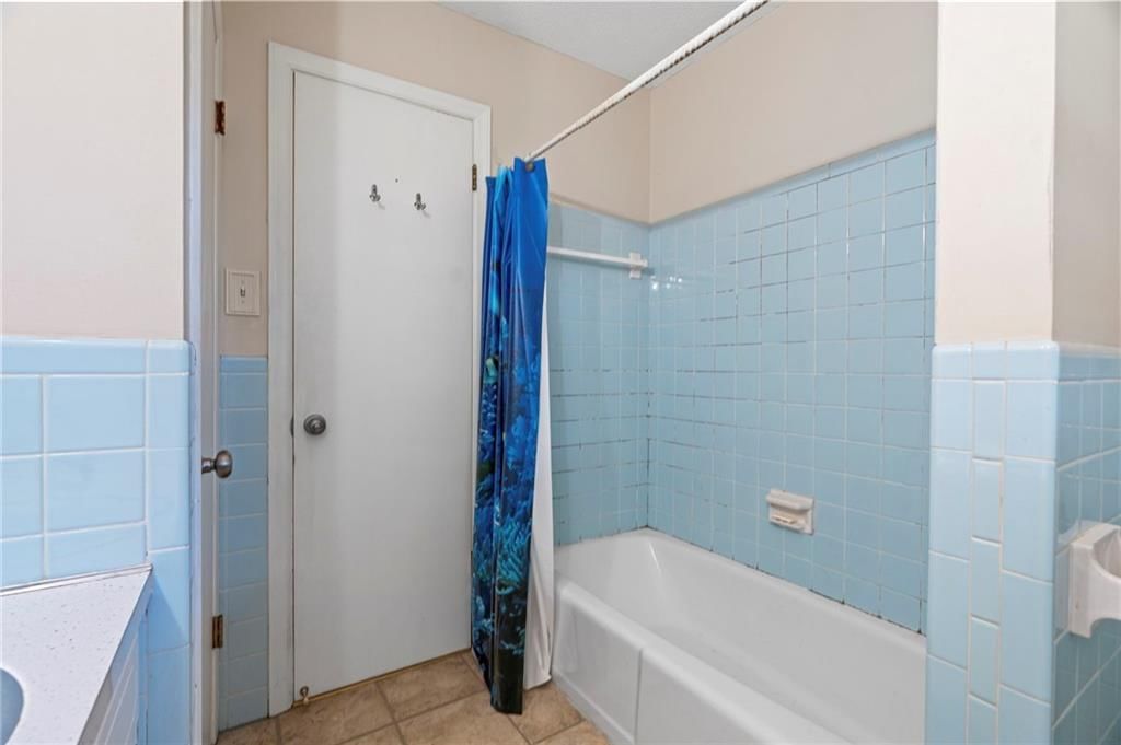3813 Queen Ridge Drive — photo 24