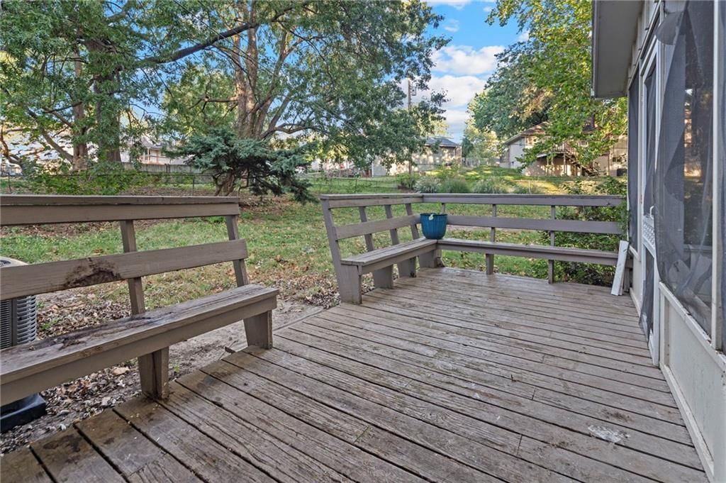 3813 Queen Ridge Drive — photo 29
