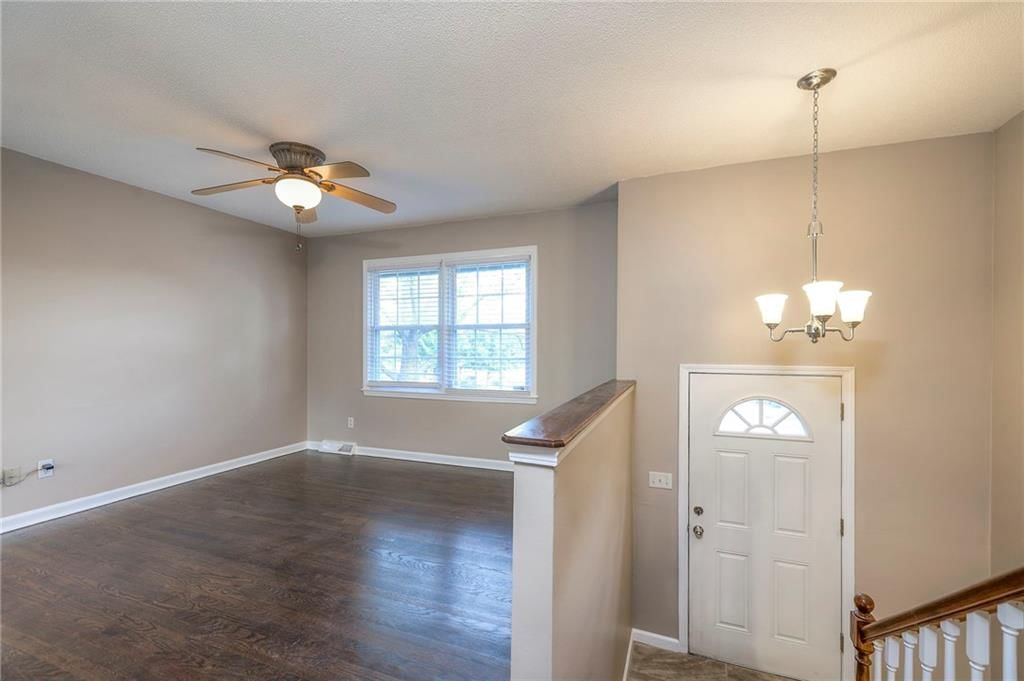 Photo 6 of 35 - 6701 E 135th Street