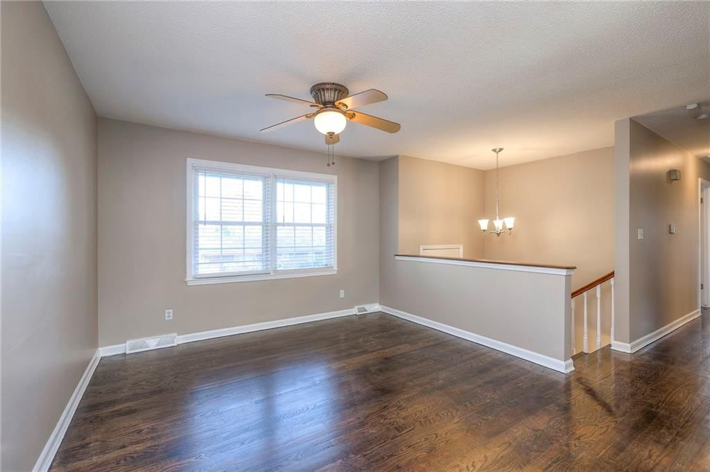 Photo 9 of 35 - 6701 E 135th Street