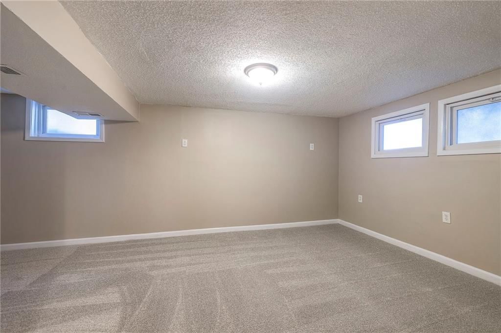 Photo 27 of 35 - 6701 E 135th Street