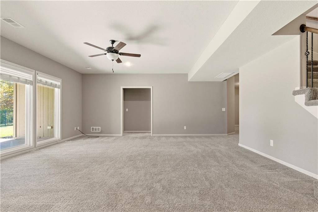 9315 N Genessee Street — photo 37