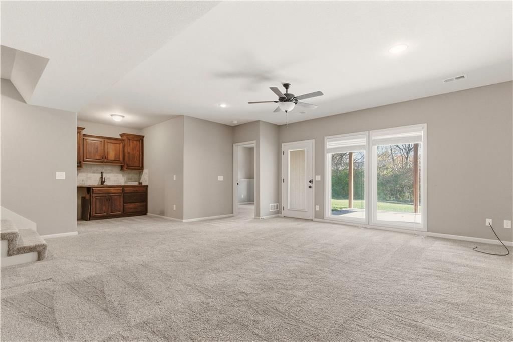 9315 N Genessee Street — photo 39