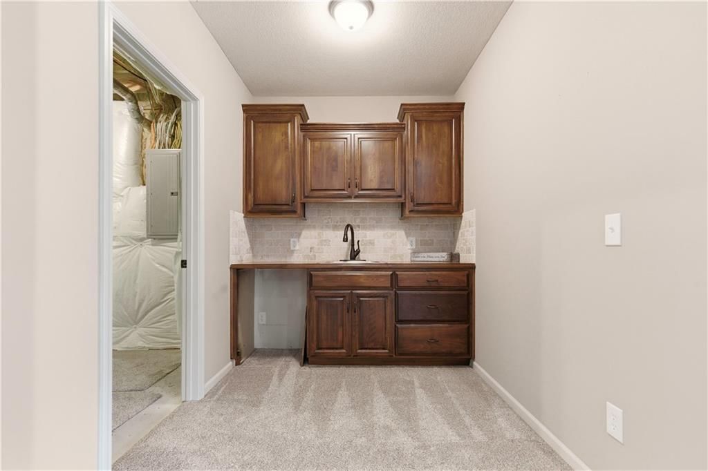 9315 N Genessee Street — photo 40