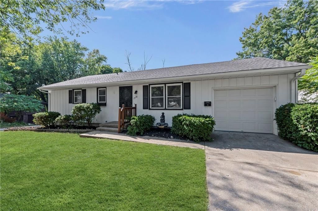 13122 Winchester Avenue — photo 2