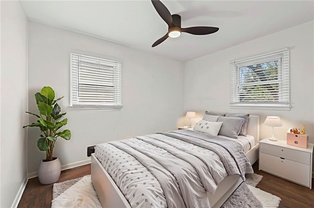 13122 Winchester Avenue — photo 12