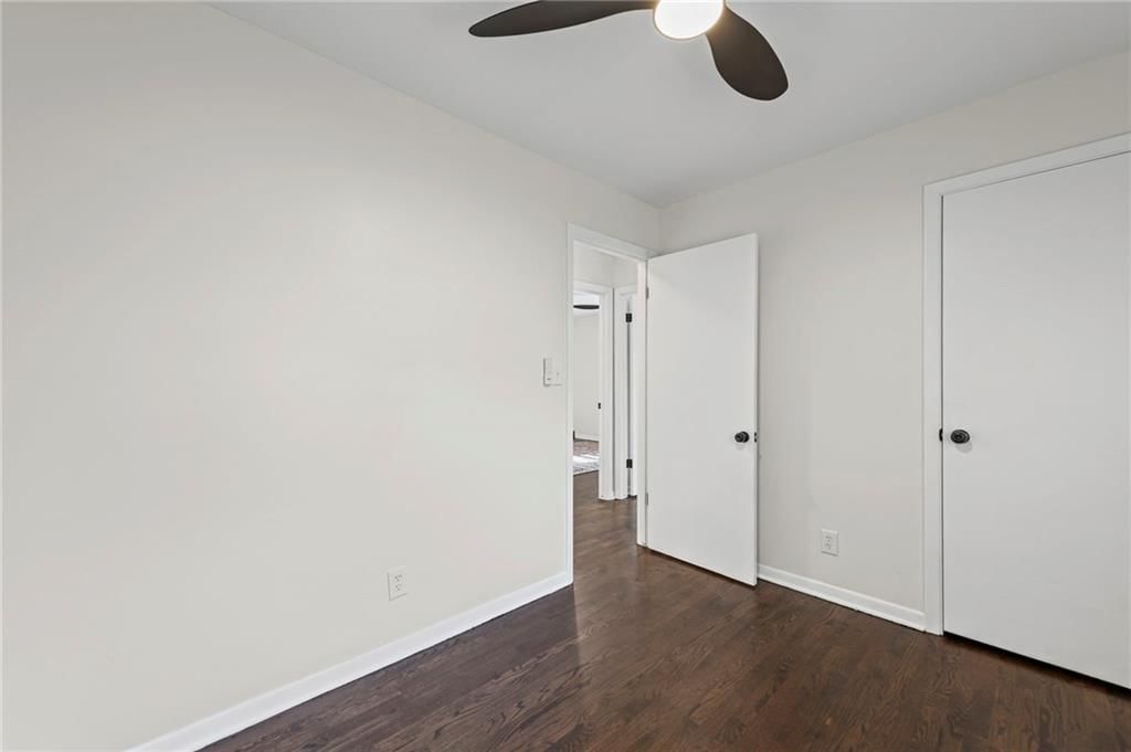 13122 Winchester Avenue — photo 14
