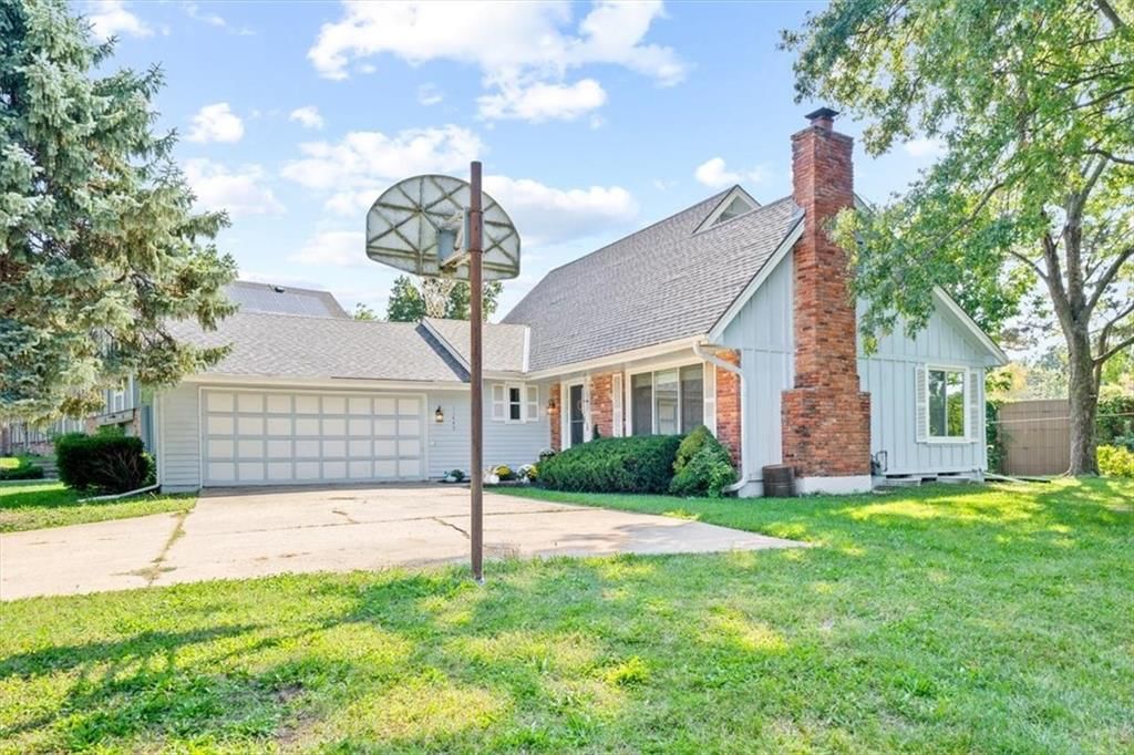 11445 W 106th Street, Overland Park, KS