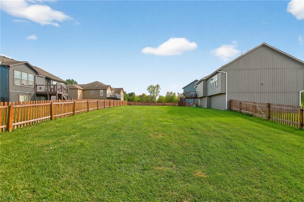 117 S Westglen Drive — photo 28