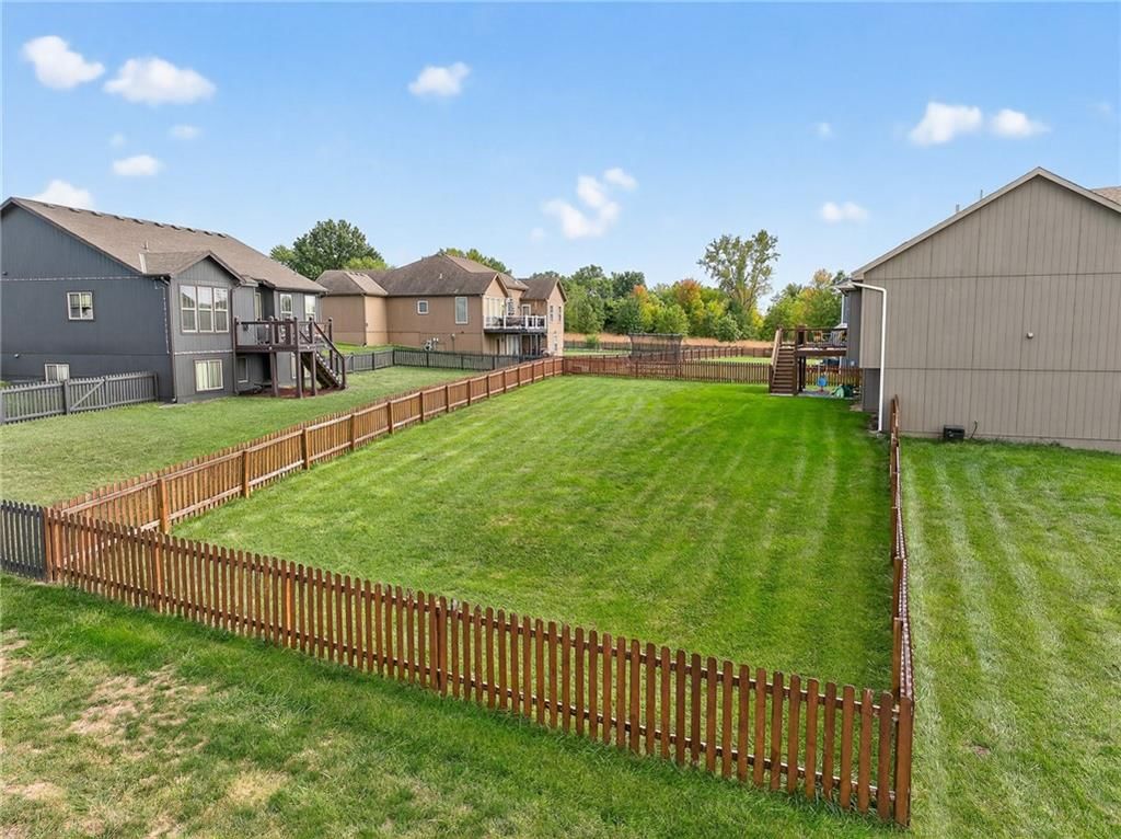 117 S Westglen Drive — photo 29