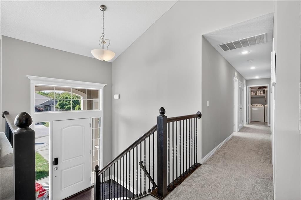 117 S Westglen Drive — photo 34