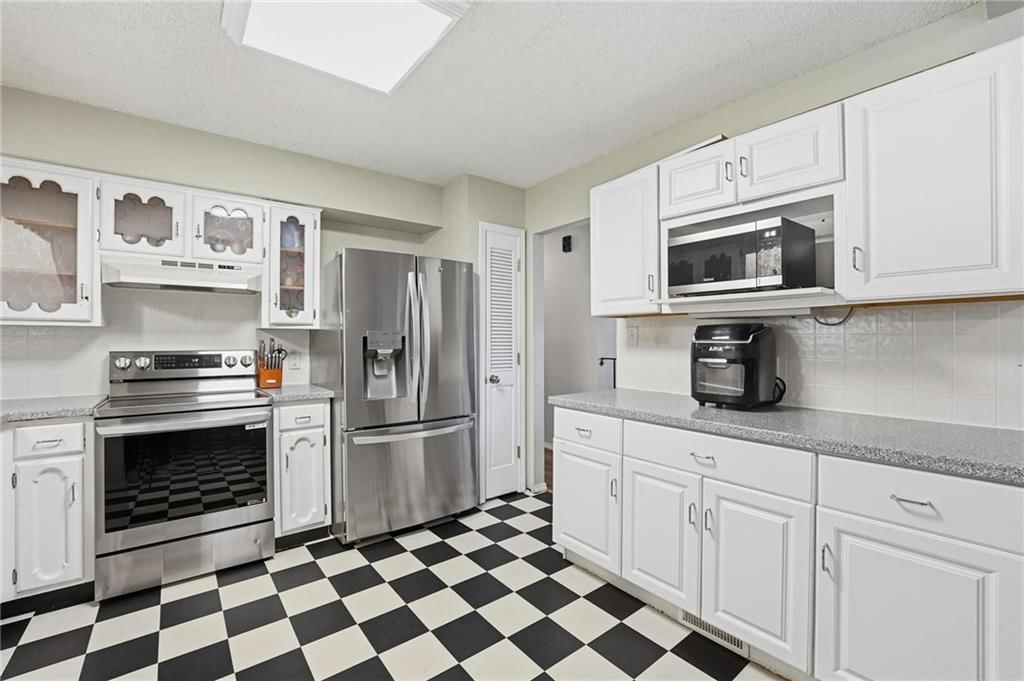 1620 N BELVIDERE Avenue — photo 16