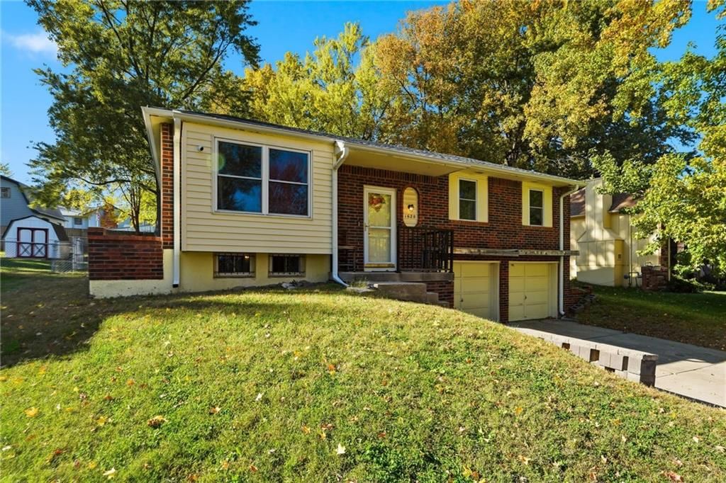 1620 N BELVIDERE Avenue — photo 33