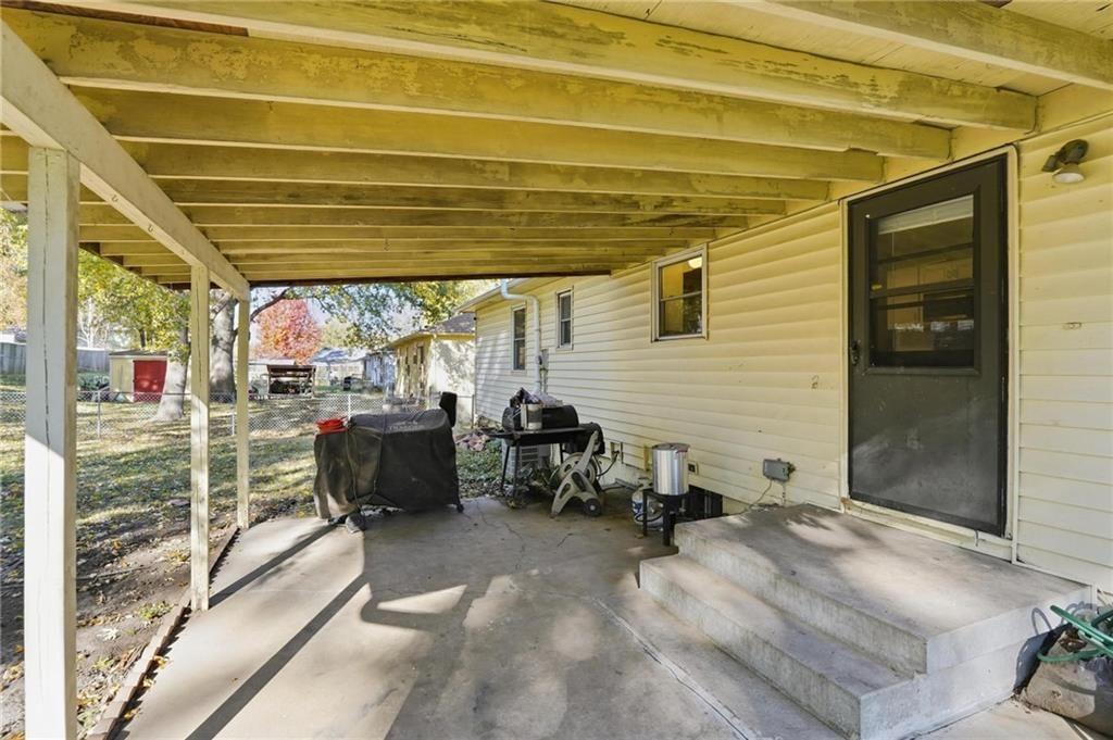 1620 N BELVIDERE Avenue — photo 37
