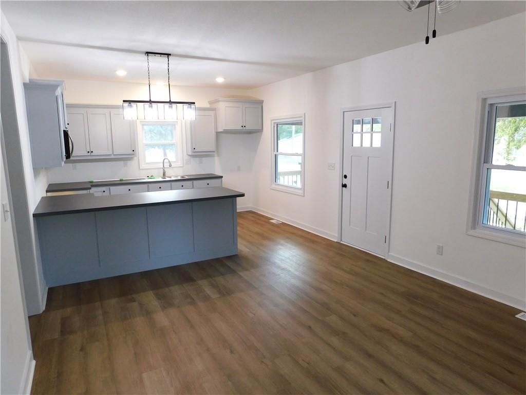 104 E Baltic Street — photo 7