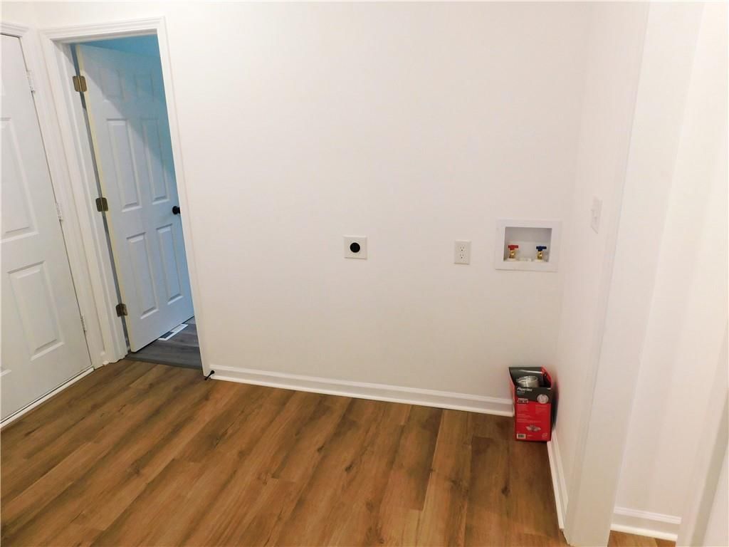 104 E Baltic Street — photo 17