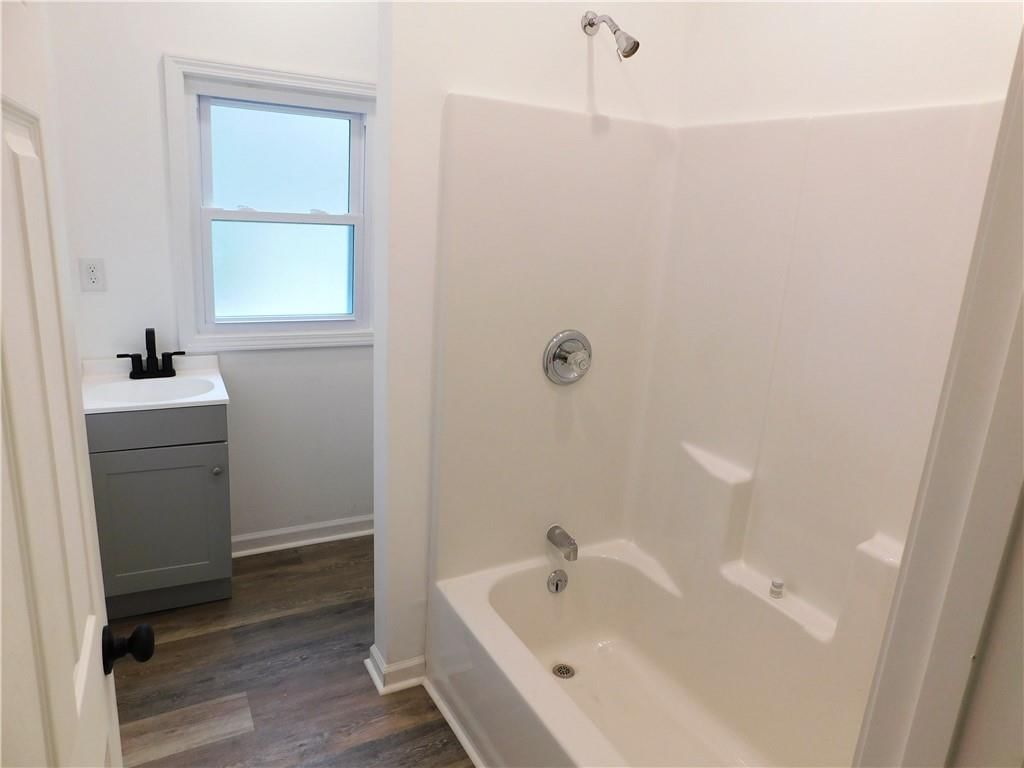 104 E Baltic Street — photo 21