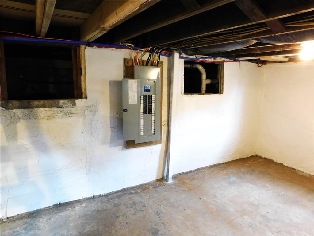 104 E Baltic Street — photo 23